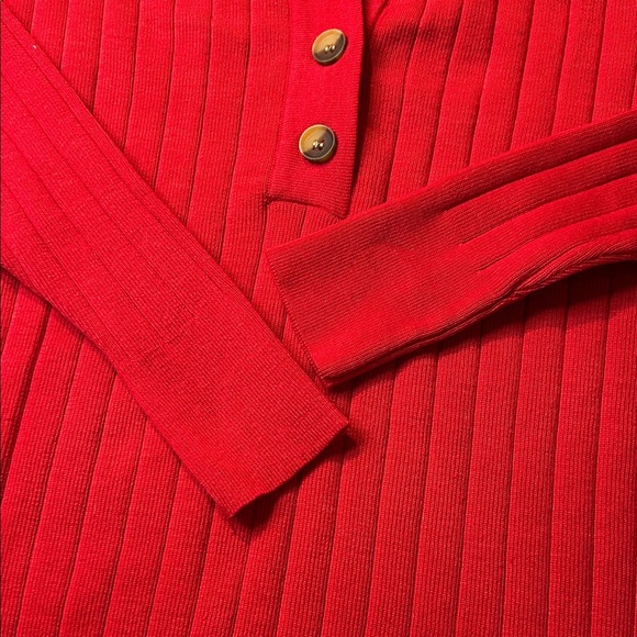 Vibrant Red V-Neck Women's Sweater - Picture 8 of 10